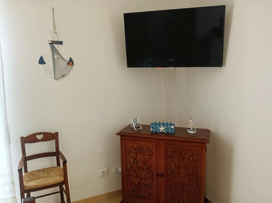 Ferienwohnung Fountains' Square Formia Exterior foto